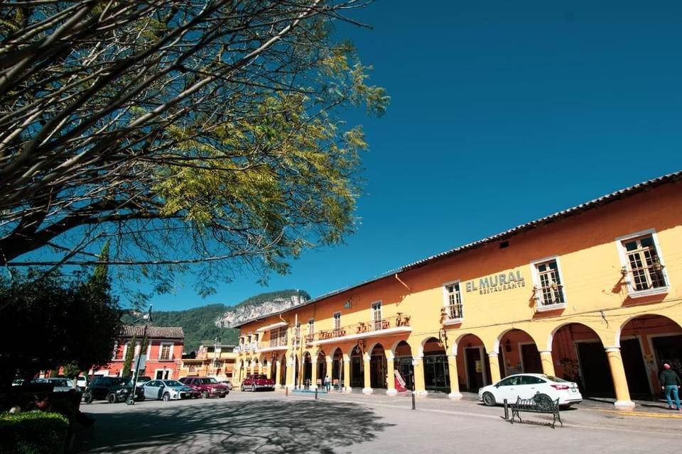 Hotel Santa Fe Tlatlauquitepec エクステリア 写真